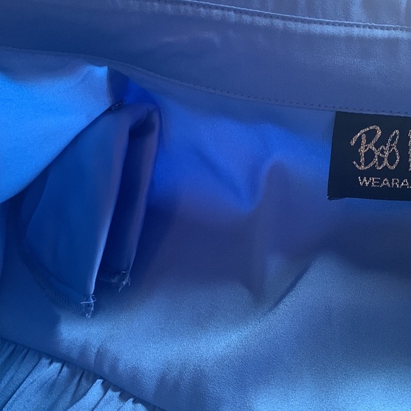 Bob Mackie Wearable Art Button Up Embroidered Womenโs Blouse - Picture 8 of 9